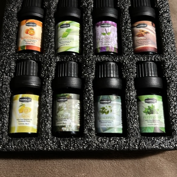 Essential Oils Aromatherapy Set of 12 - Picture 5 of 5